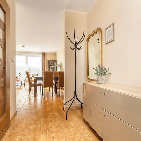 Margi Brandy - Gaja Apartment